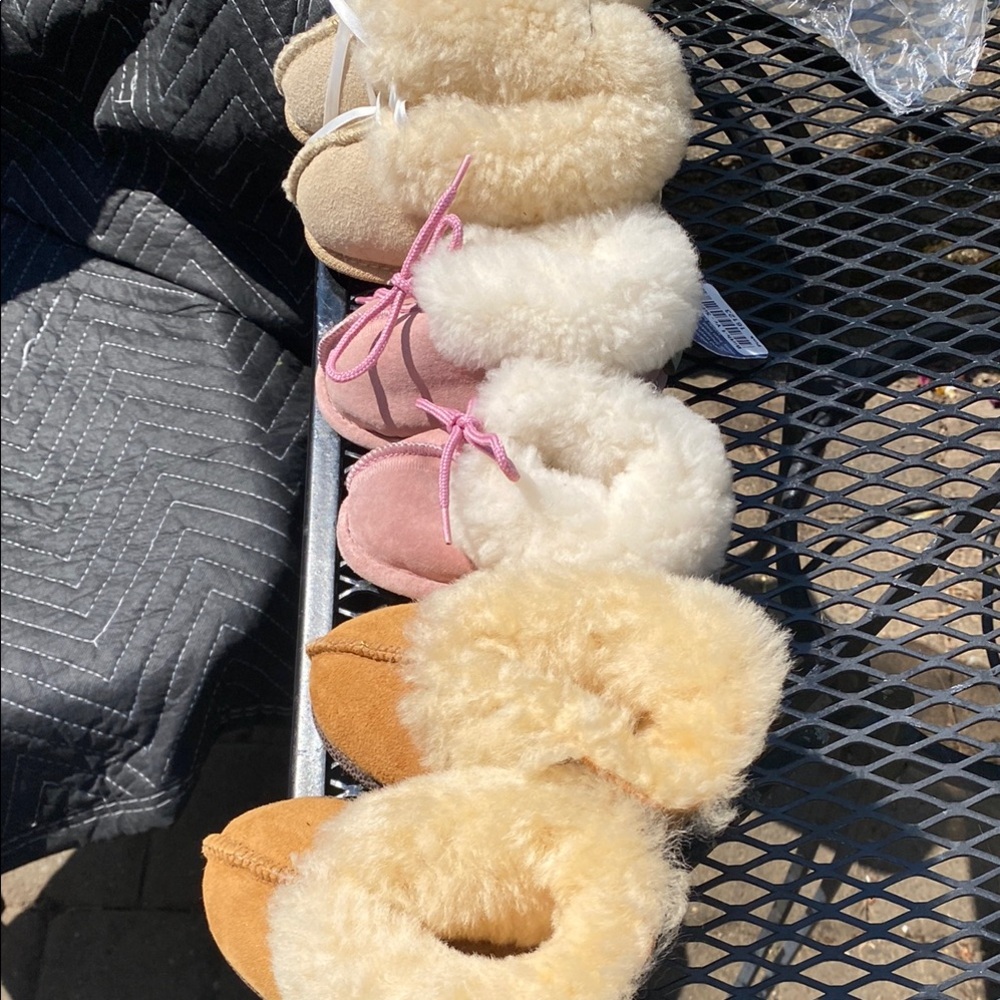 Cozy Shearling sheepskin Baby Booties mixed lot New